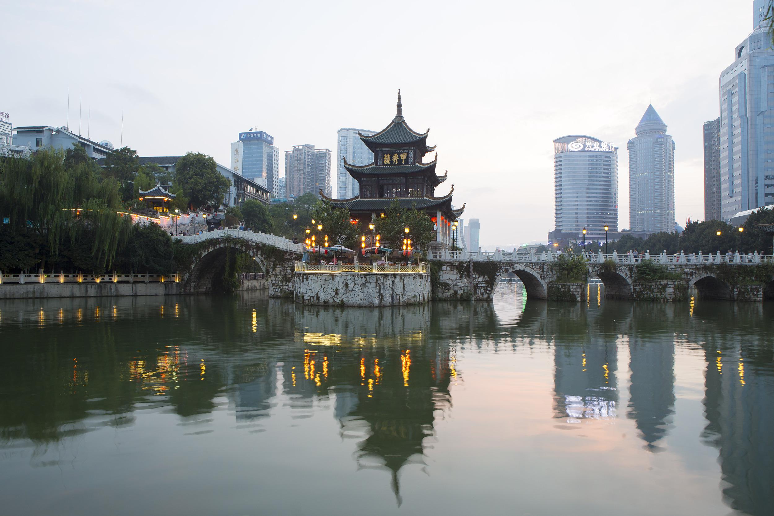 省委宣講團在全省婦聯係統宣講