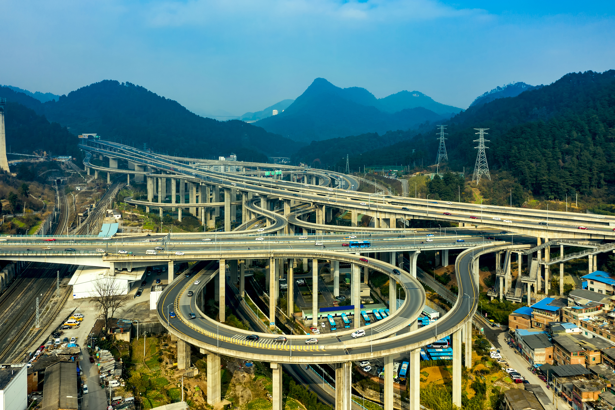 【“強省會”貴陽貴安在行動】奮力奪取數字經濟發展“開門紅”——貴陽貴安加快打造三個千億級產業集群