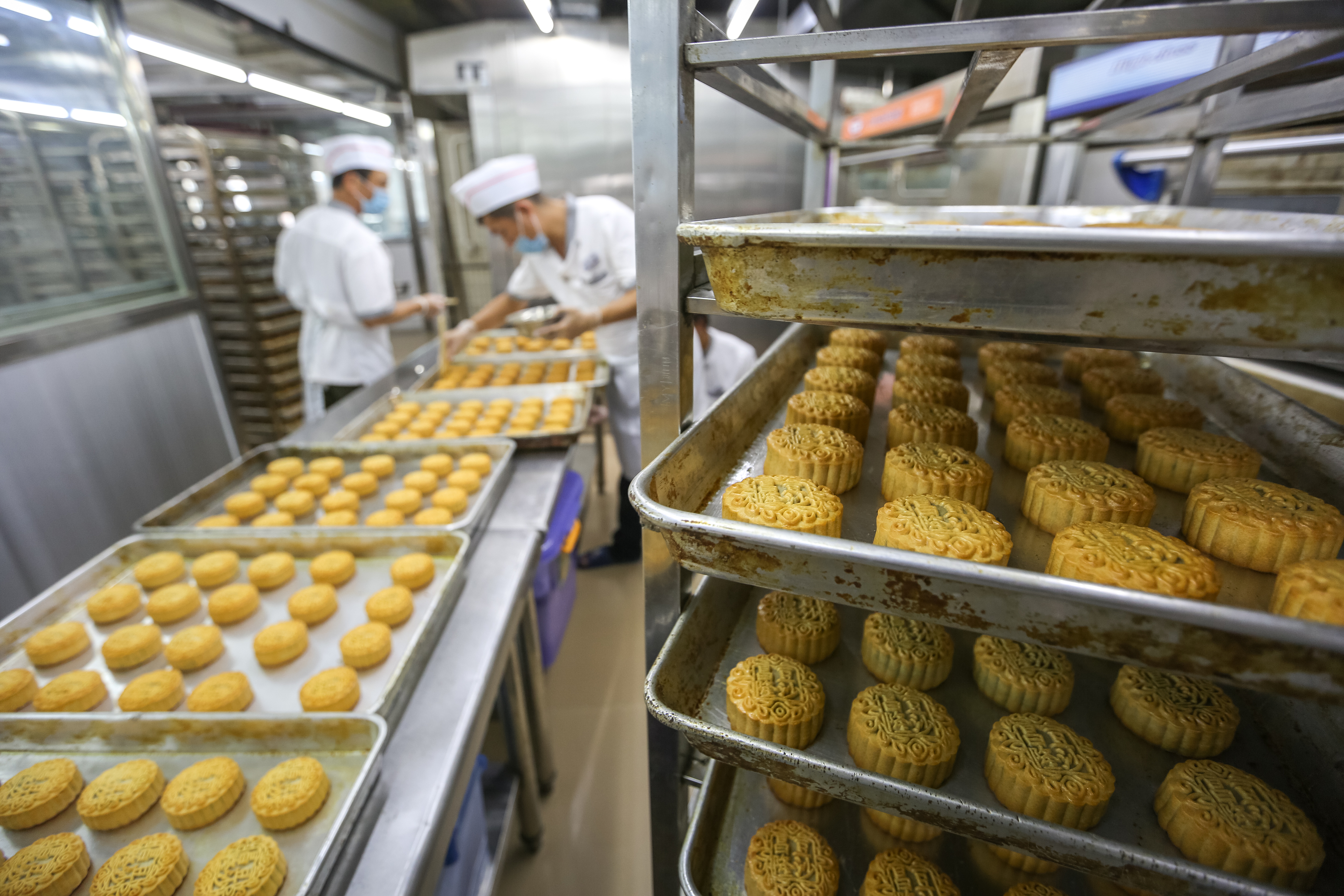 經開區市場監管分局專項檢查月餅市場