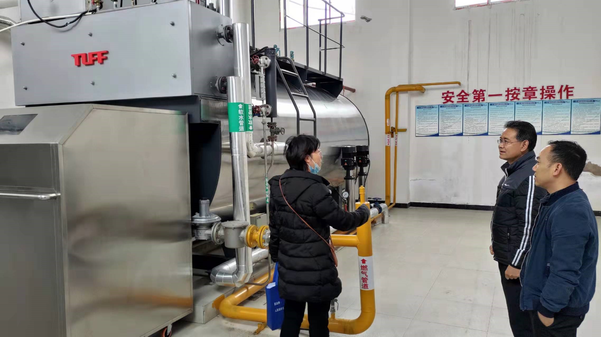 白雲區市場監管局開展特種設備安全檢查