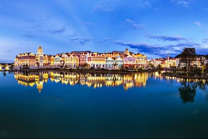 貴安發展集團與上海張江集團合作協議簽約儀式舉行