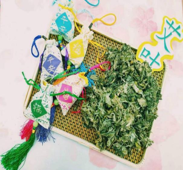 貴陽市少兒圖書館線下活動丨端午節主題係列活動：粽子濃情、巧手做香囊、為貴州四大自然遺產代言、AR航天百科