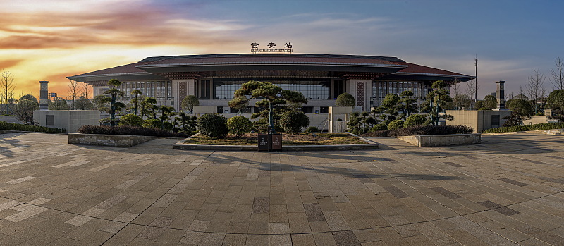 高鐵進貴安 發展再提速！幹部群眾熱議貴安站融入國家鐵路網