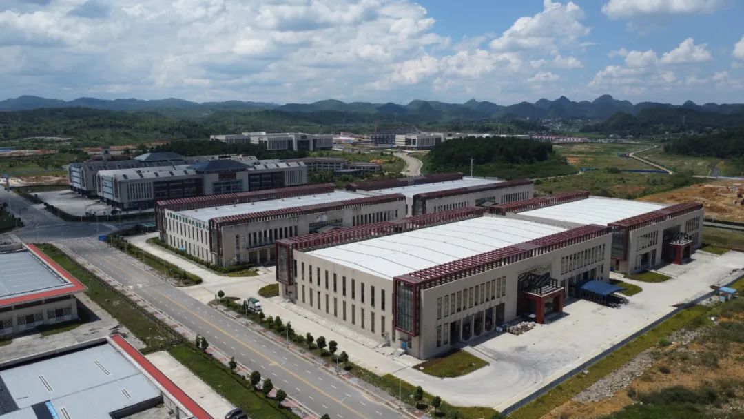 以招商促發展！上半年貴安綜保區簽約招商引資項目26個