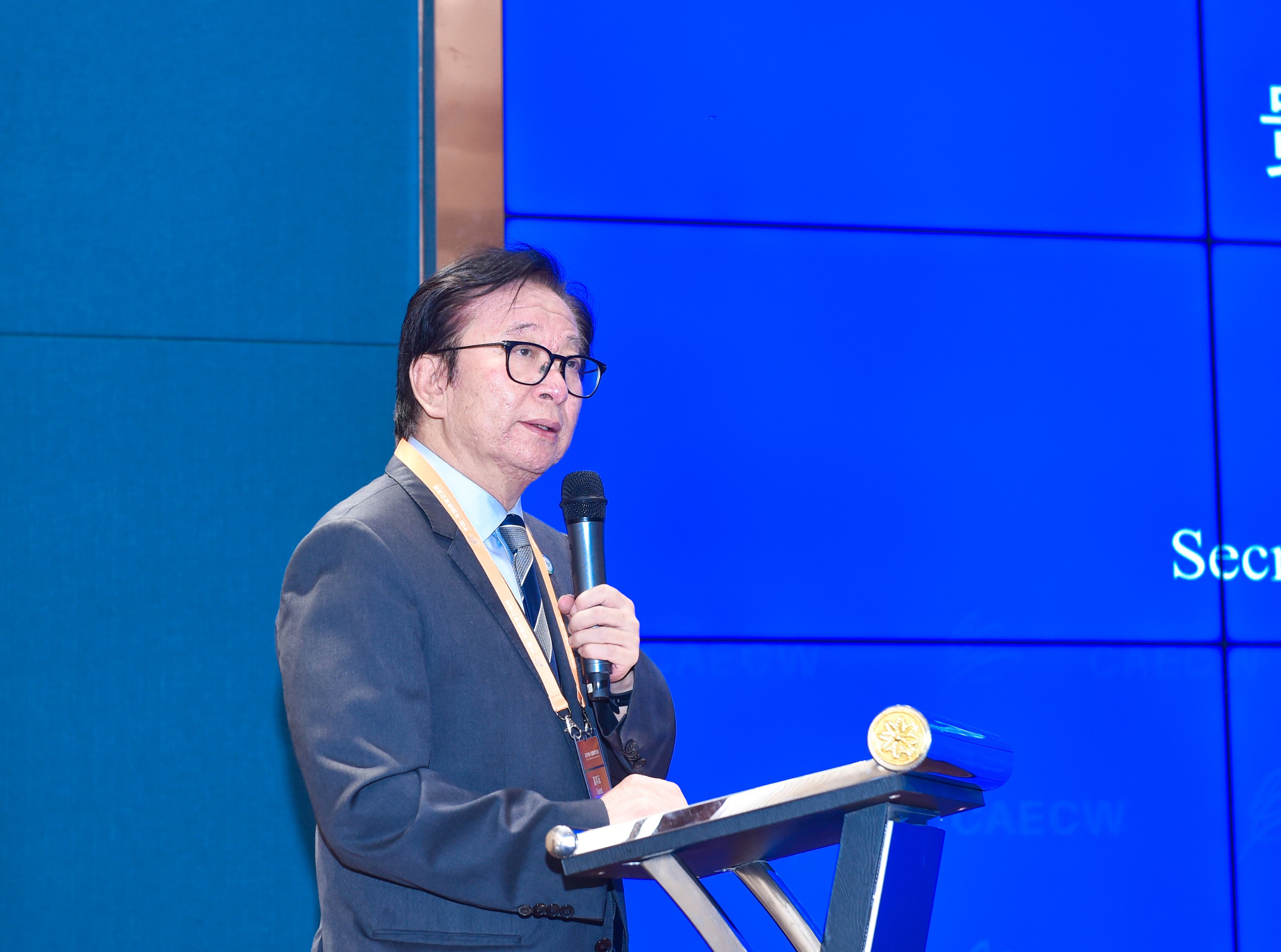 李建軍：提高中文教育質量 實現中文教育國際化