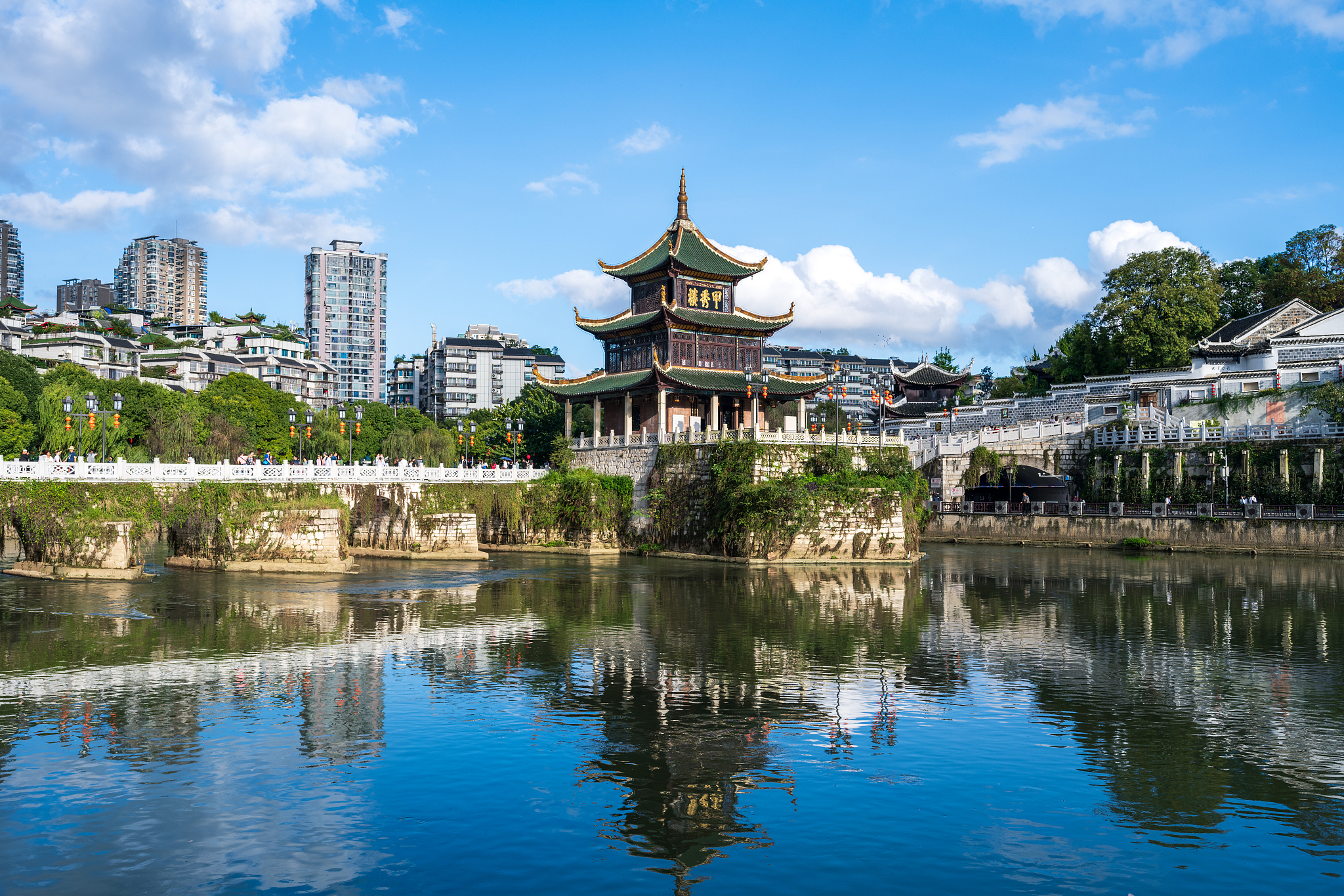 貴陽交警發布2023年中秋節、國慶節貴陽市交通態勢分析預測及出行提示