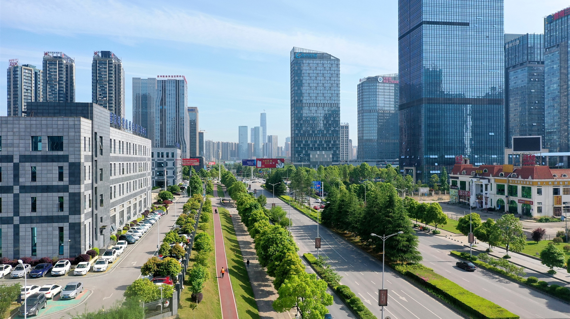 中秋國慶假期首日迎客流高潮 貴陽旅遊訂單量同比增長1611%