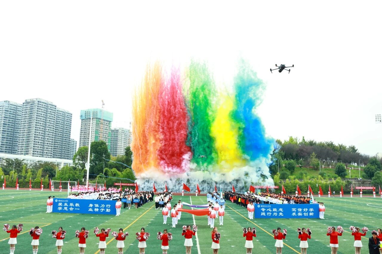 1761208600458083839.jpg 43a2b4cfa5919517bc9e50f7e58d6085.jpg